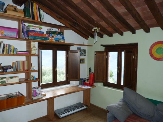 Image No.23-3 Bed Country House for sale