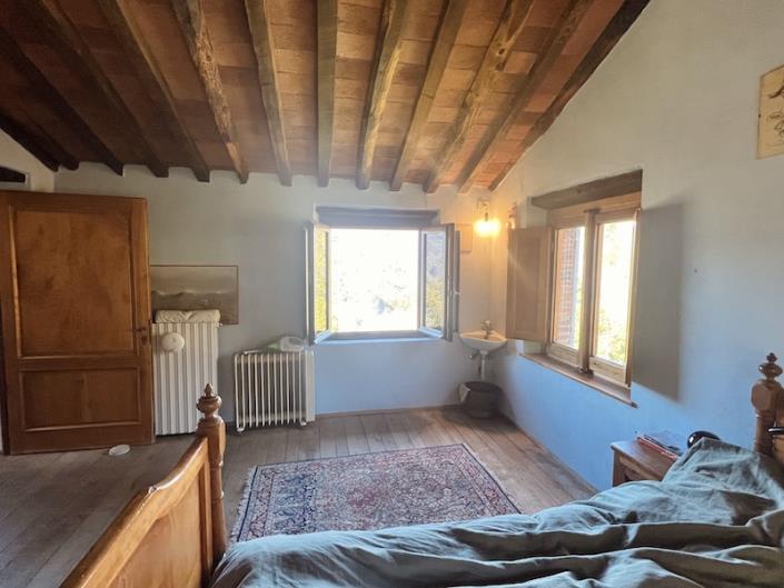 Image No.10-3 Bed Country House for sale