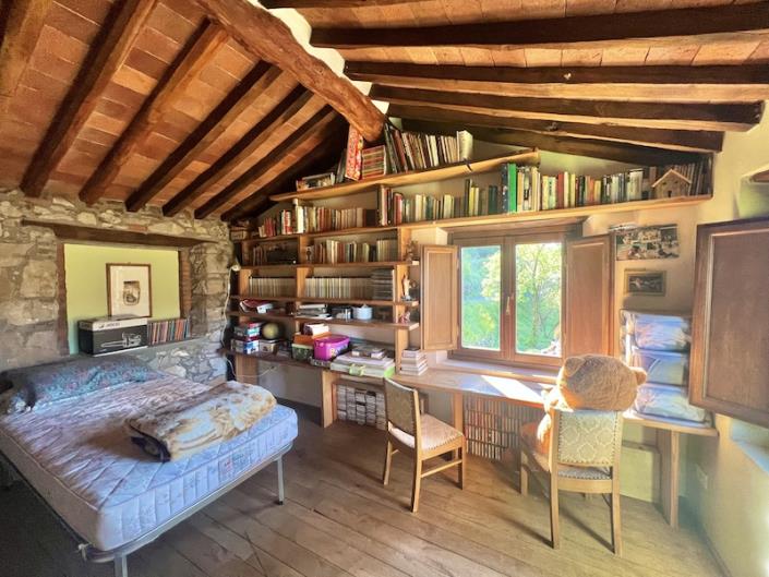 Image No.8-3 Bed Country House for sale