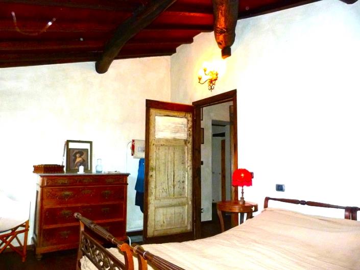 Image No.14-3 Bed Country House for sale