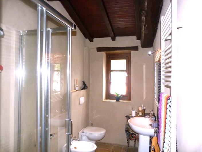 Image No.6-3 Bed Country House for sale