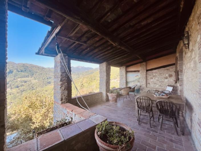 Image No.13-2 Bed Country House for sale