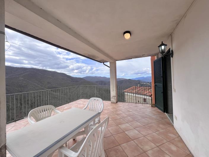 Image No.50-4 Bed Village House for sale