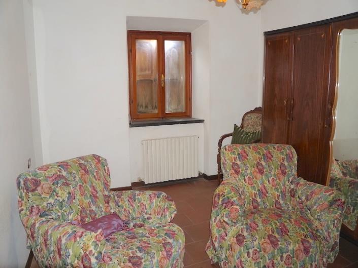 Image No.18-5 Bed House for sale