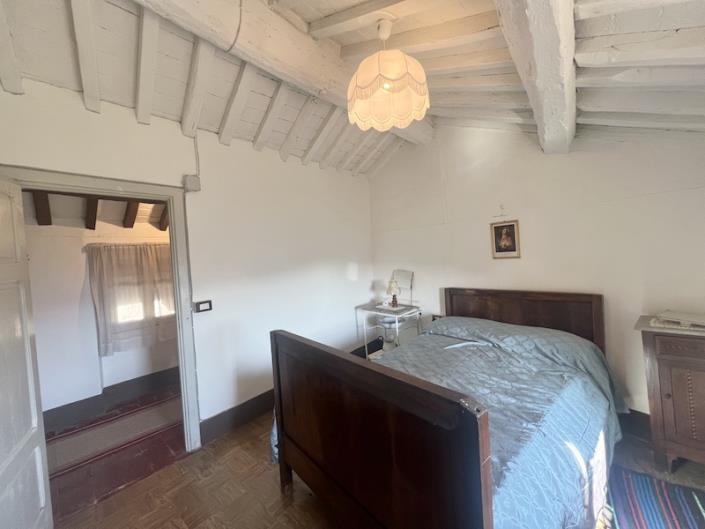 Image No.16-4 Bed Village House for sale