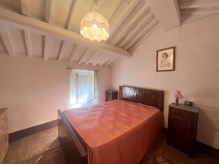 Image No.15-4 Bed Village House for sale