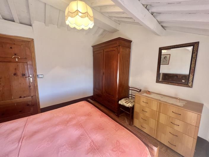 Image No.25-4 Bed Village House for sale