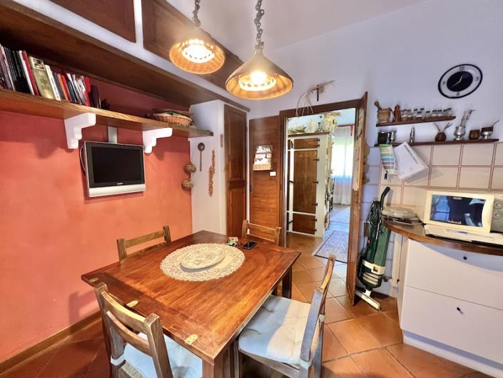 Image No.9-3 Bed Apartment for sale