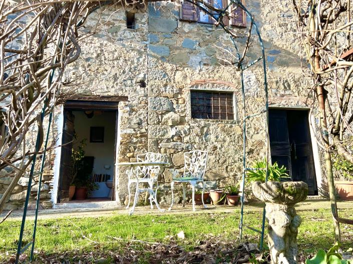 Image No.11-5 Bed Farmhouse for sale