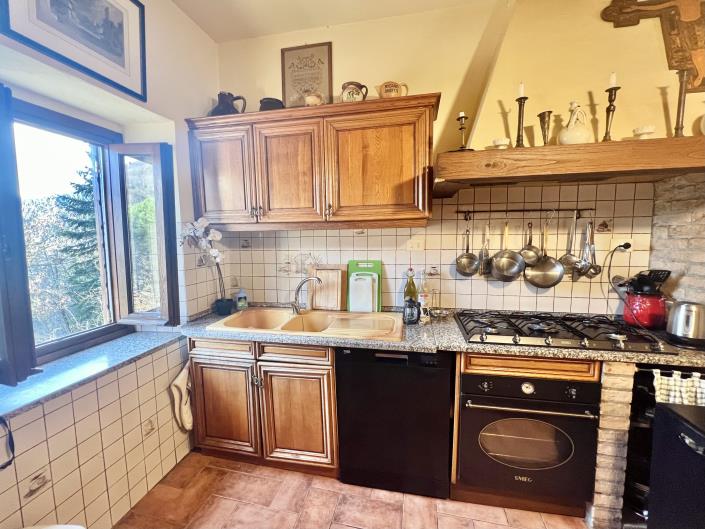 Image No.10-5 Bed Farmhouse for sale