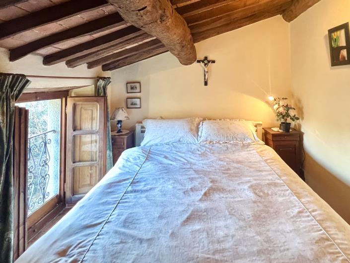 Image No.39-5 Bed Farmhouse for sale