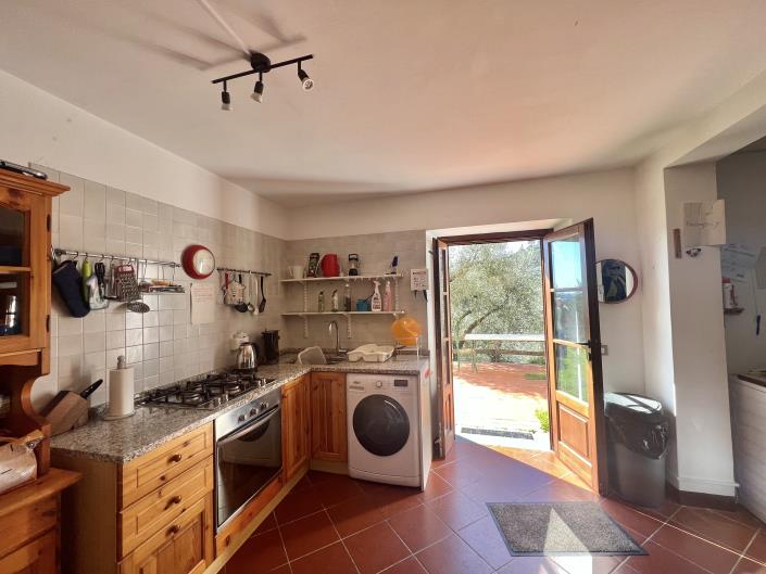 Image No.2-3 Bed Villa for sale