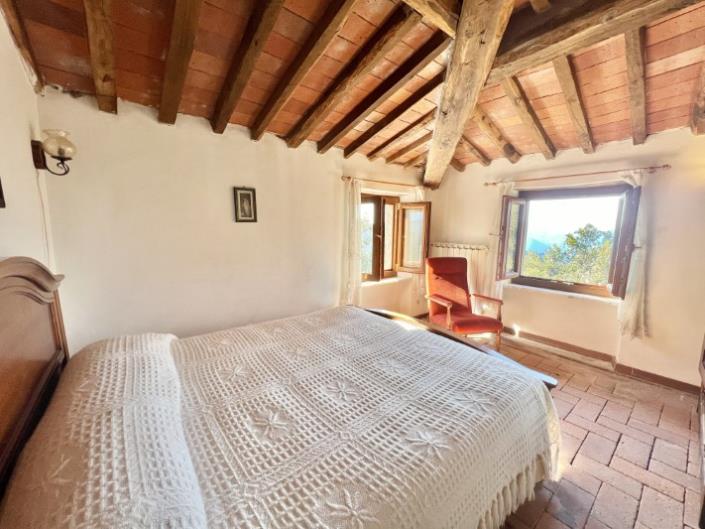 Image No.16-2 Bed Country House for sale