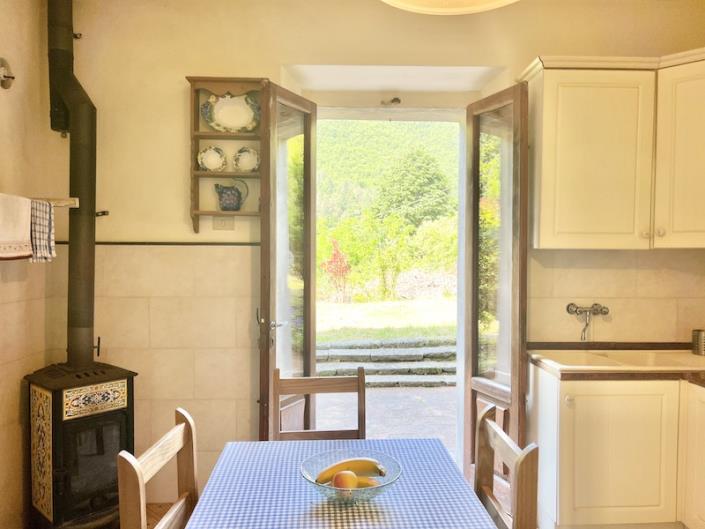 Image No.19-4 Bed House for sale