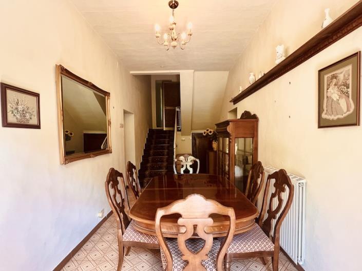 Image No.5-4 Bed House for sale