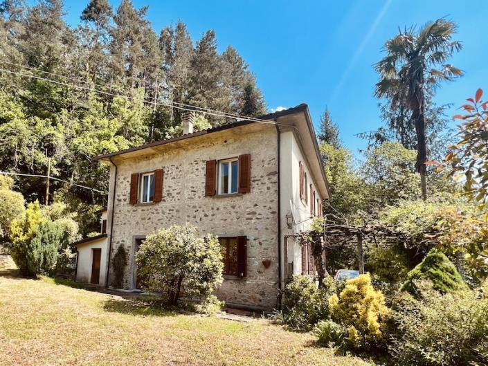 Image No.18-4 Bed House for sale