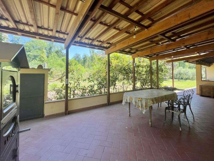 Image No.18-3 Bed Farmhouse for sale