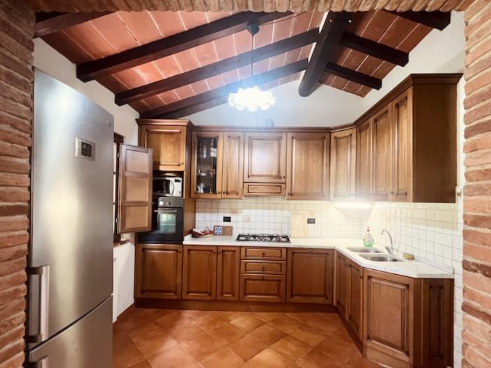 Image No.2-3 Bed Farmhouse for sale