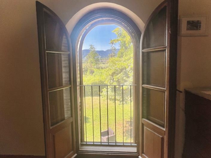 Image No.28-3 Bed Farmhouse for sale