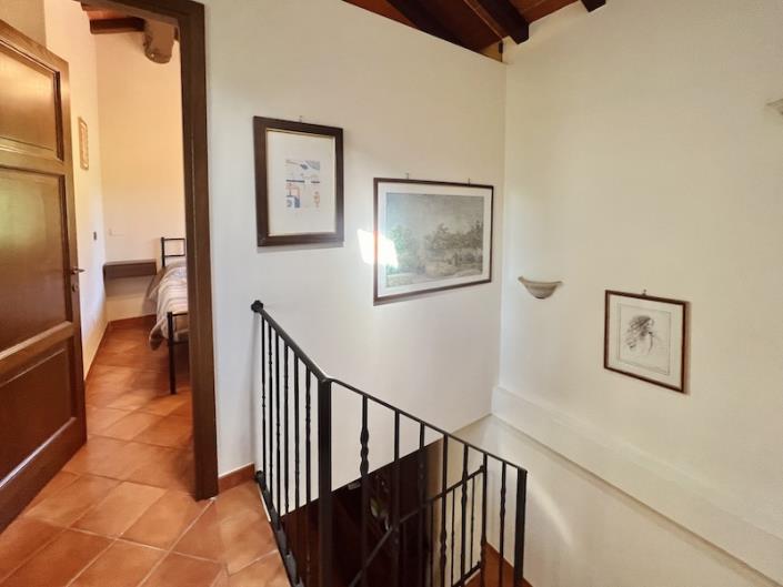 Image No.16-3 Bed Farmhouse for sale