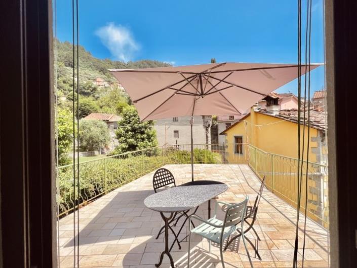 Image No.1-2 Bed Village House for sale