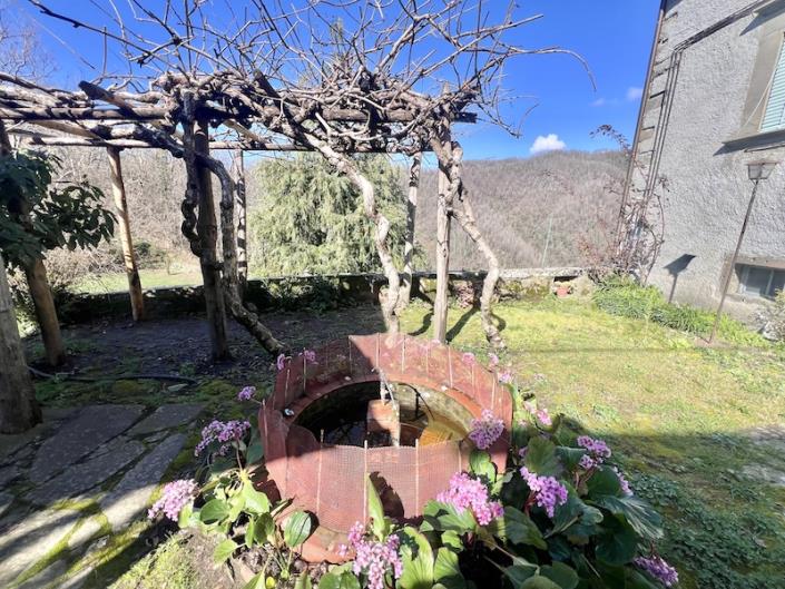 Image No.13-2 Bed House for sale