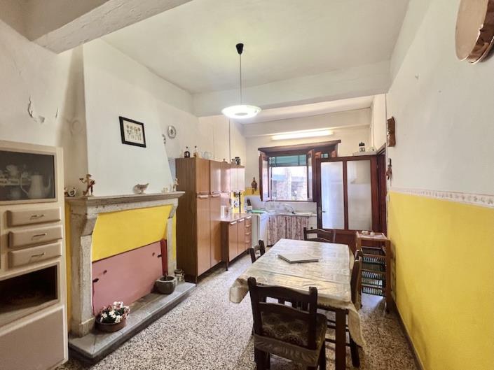 Image No.21-2 Bed House for sale