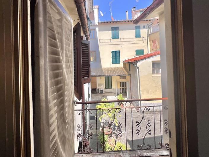 Image No.14-2 Bed House for sale