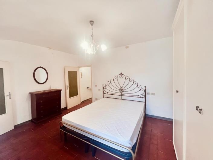 Image No.3-2 Bed House for sale