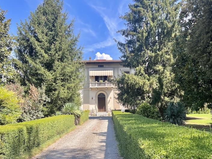 Image No.9-6 Bed Villa / Detached for sale