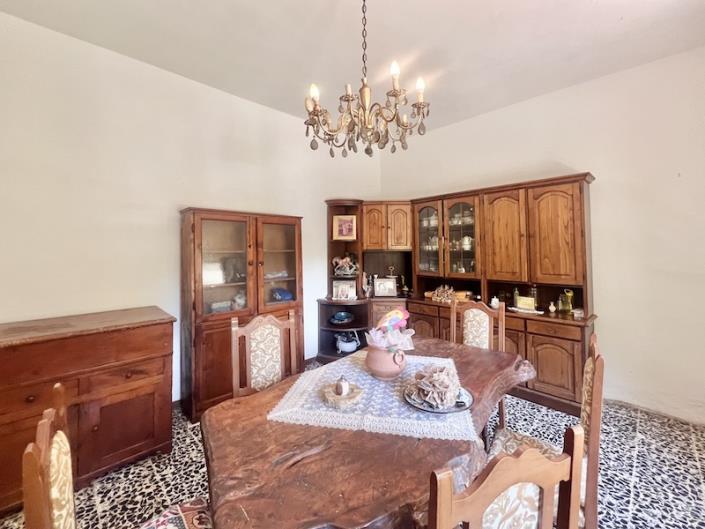 Image No.13-3 Bed House for sale