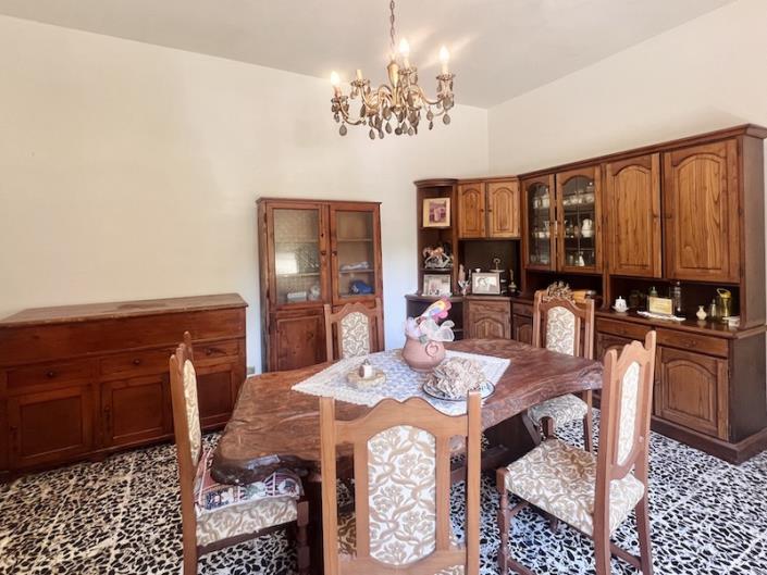 Image No.7-3 Bed House for sale