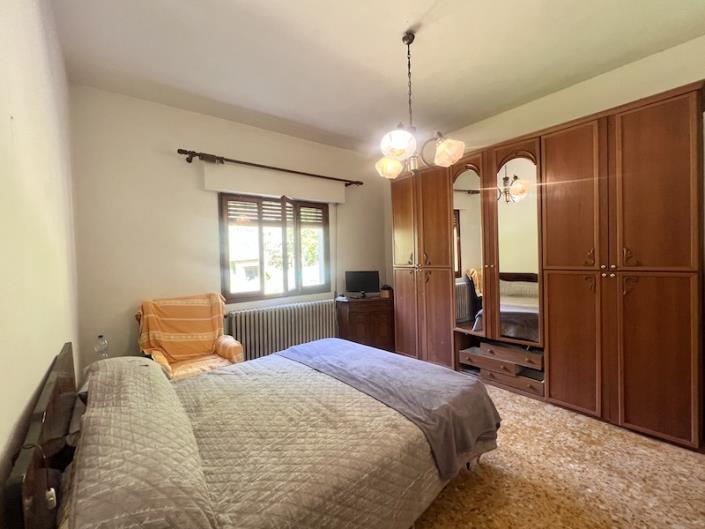 Image No.21-3 Bed House for sale