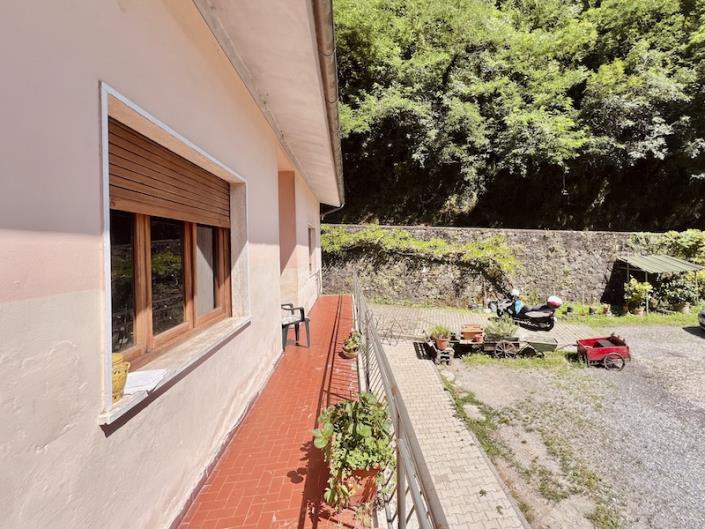 Image No.22-3 Bed House for sale