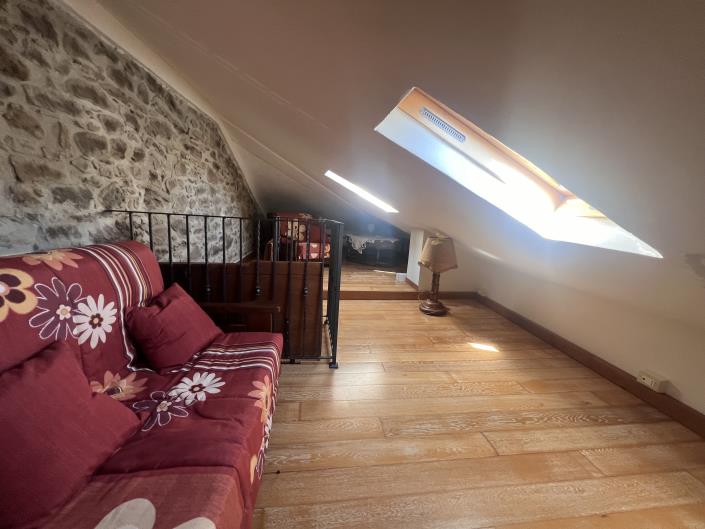 Image No.19-1 Bed House for sale