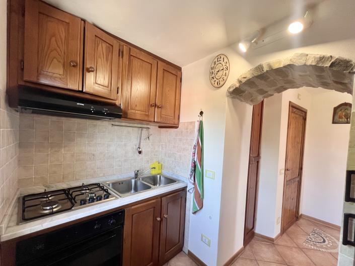 Image No.12-1 Bed House for sale