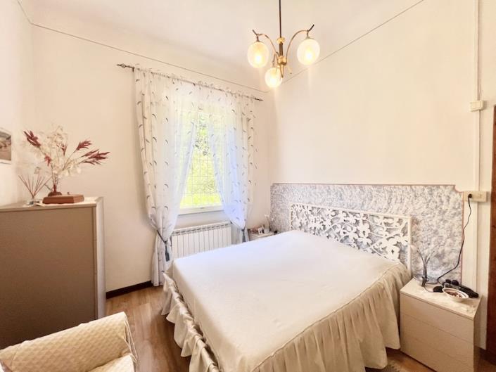 Image No.14-2 Bed House for sale