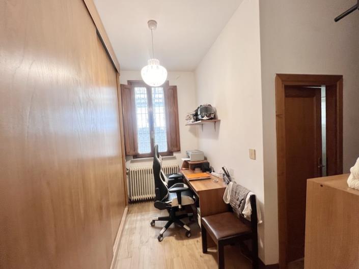 Image No.30-2 Bed House for sale