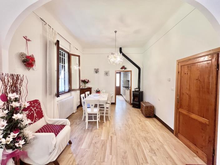 Image No.16-2 Bed House for sale