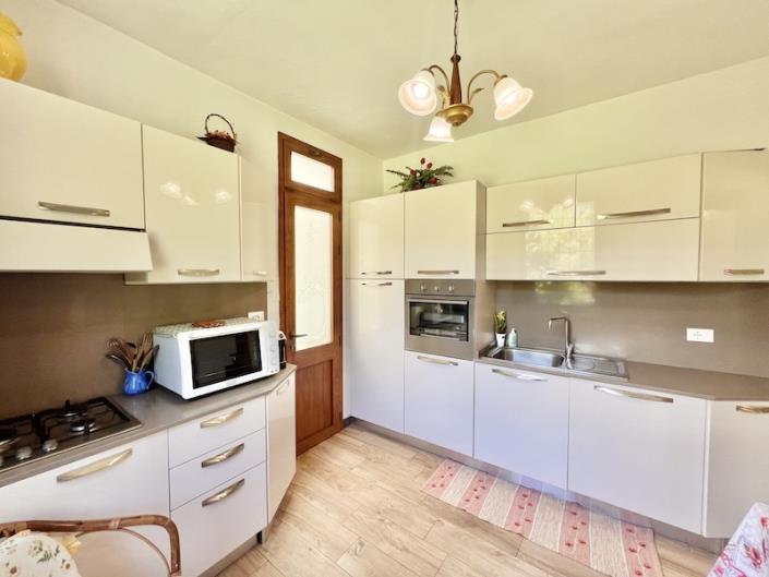 Image No.24-2 Bed House for sale