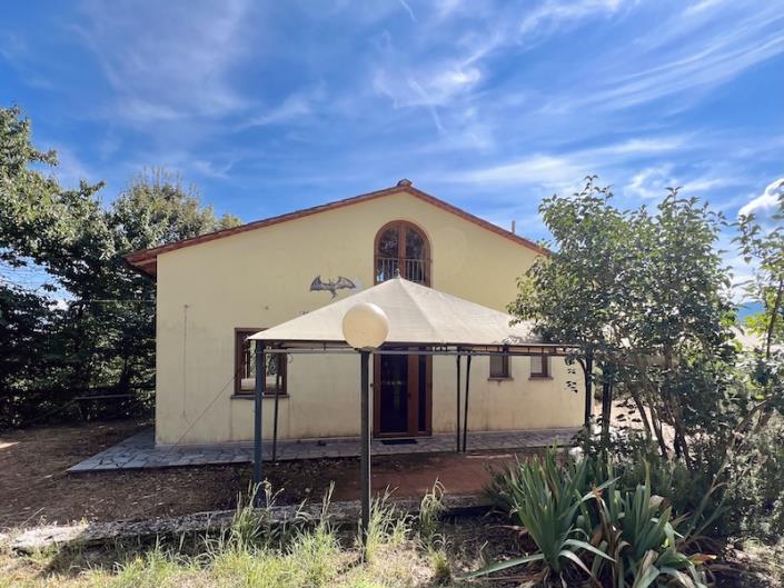 Image No.4-2 Bed Commercial for sale