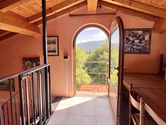 Image No.25-2 Bed Commercial for sale