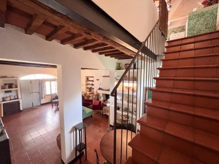 Image No.11-2 Bed House for sale