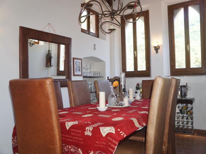 Image No.34-6 Bed House for sale