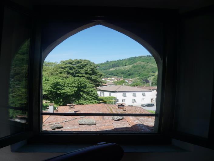 Image No.39-6 Bed House for sale