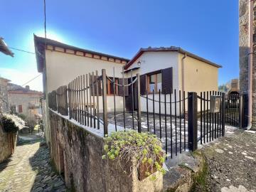 1 - Bagni di Lucca, Townhouse