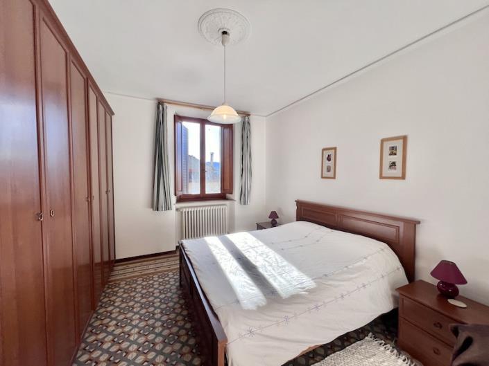 Image No.12-3 Bed Townhouse for sale