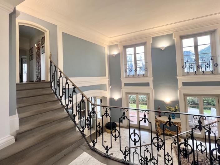 Image No.12-5 Bed Villa for sale