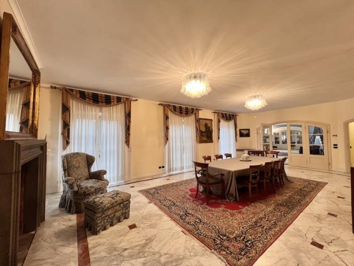 Image No.3-5 Bed Villa for sale