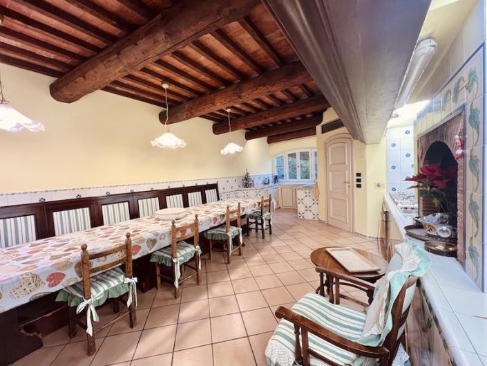 Image No.5-5 Bed Villa for sale